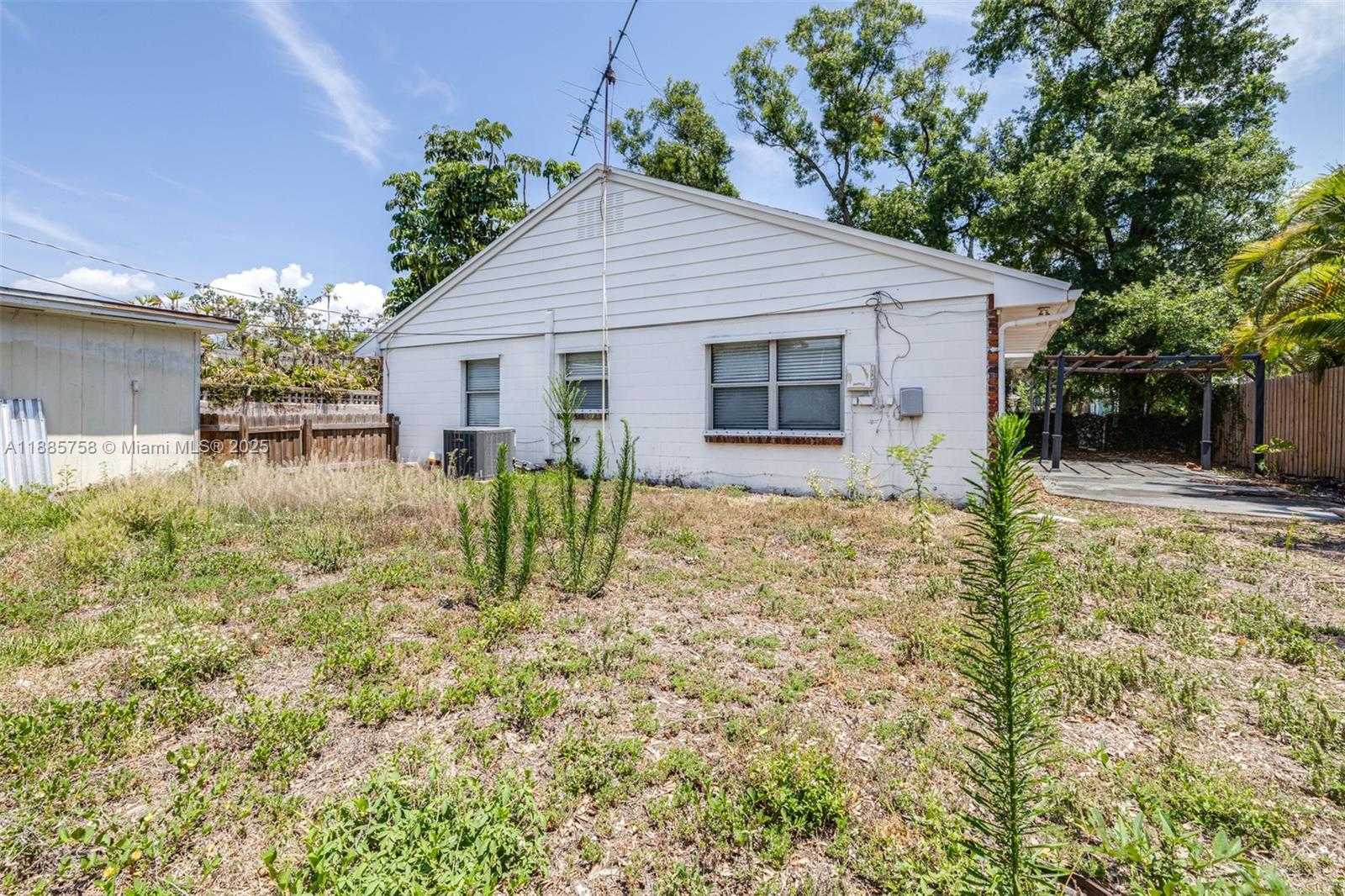 Small Image of 100 HURON AVE, Tampa Number 36