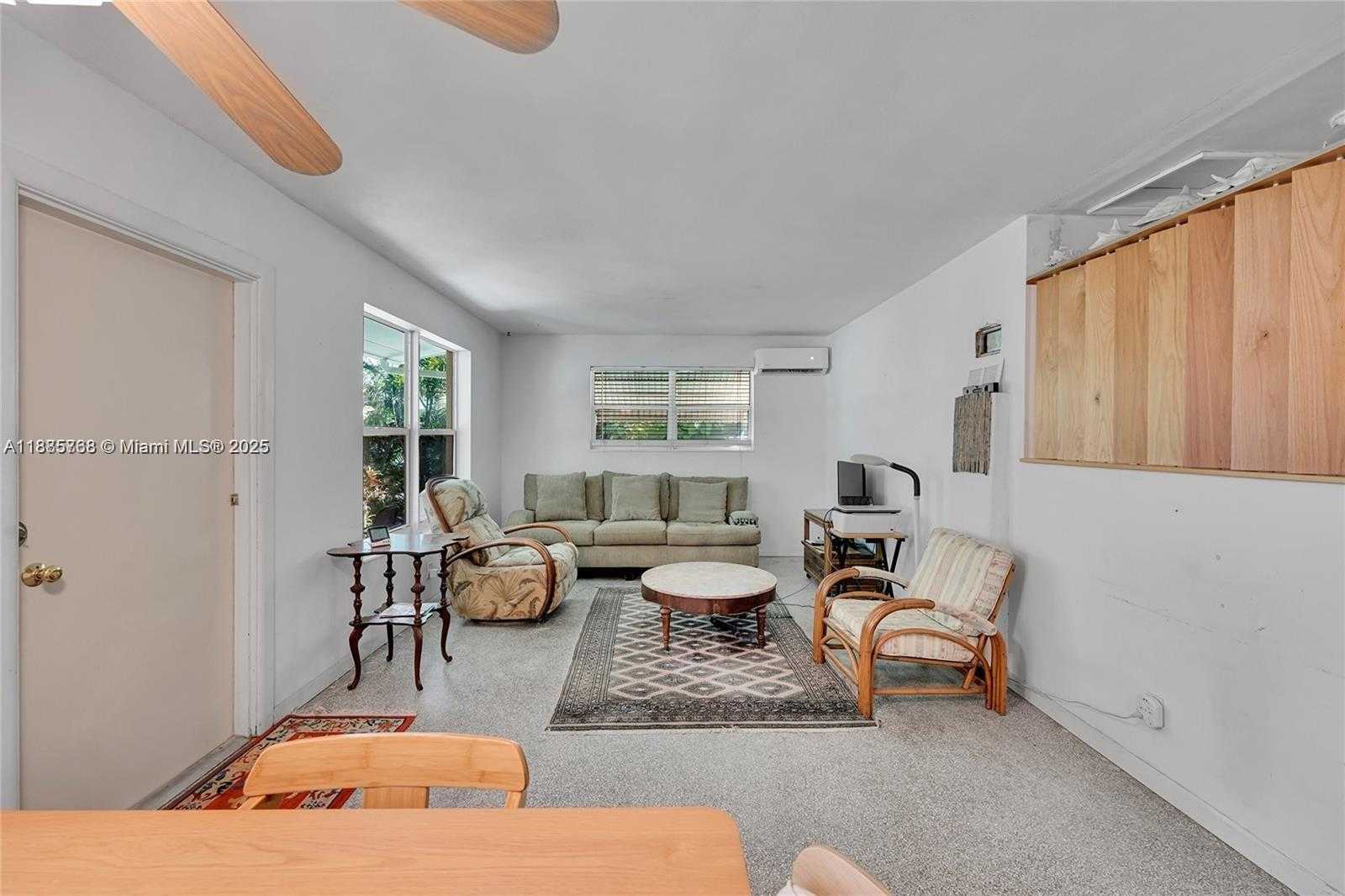 Small Image of 740 NORTH EAST 50TH CT, Deerfield Beach Number 9