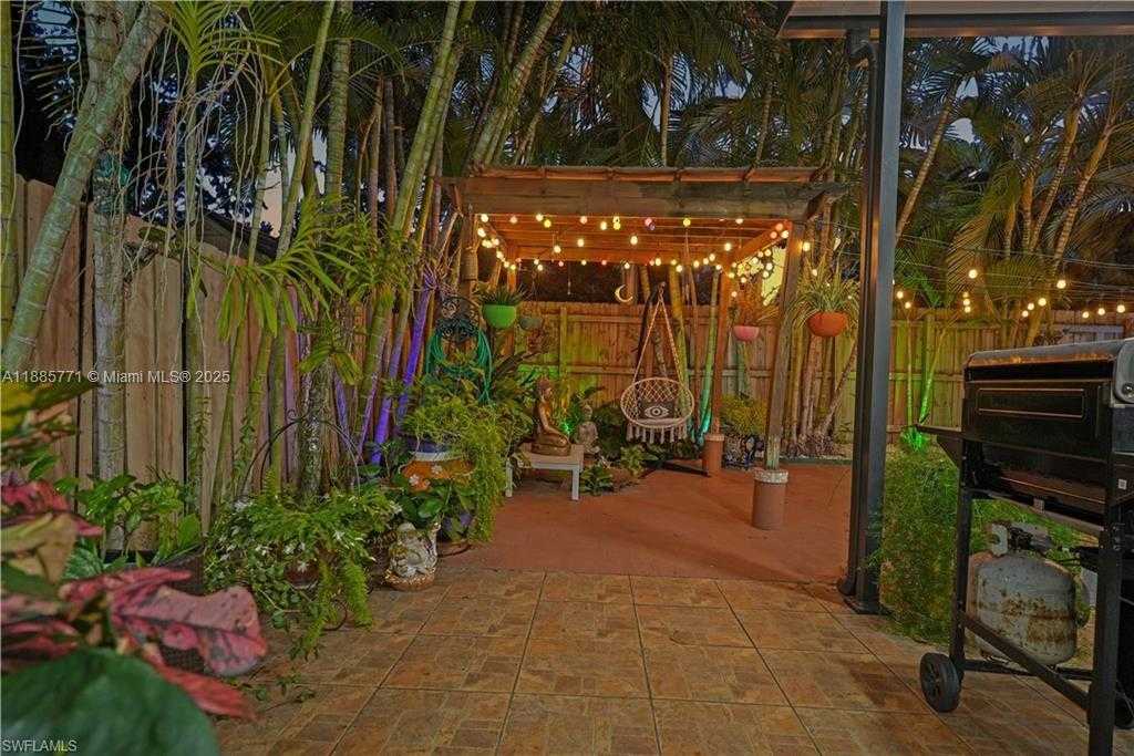 Small Image of 13021 NORTH WEST 11TH TER, Miami Number 25
