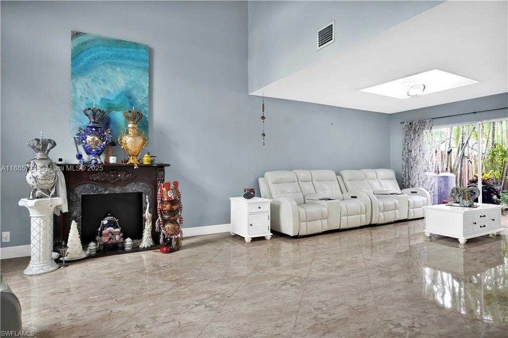 Small Image of 13021 NORTH WEST 11TH TER, Miami Number 6