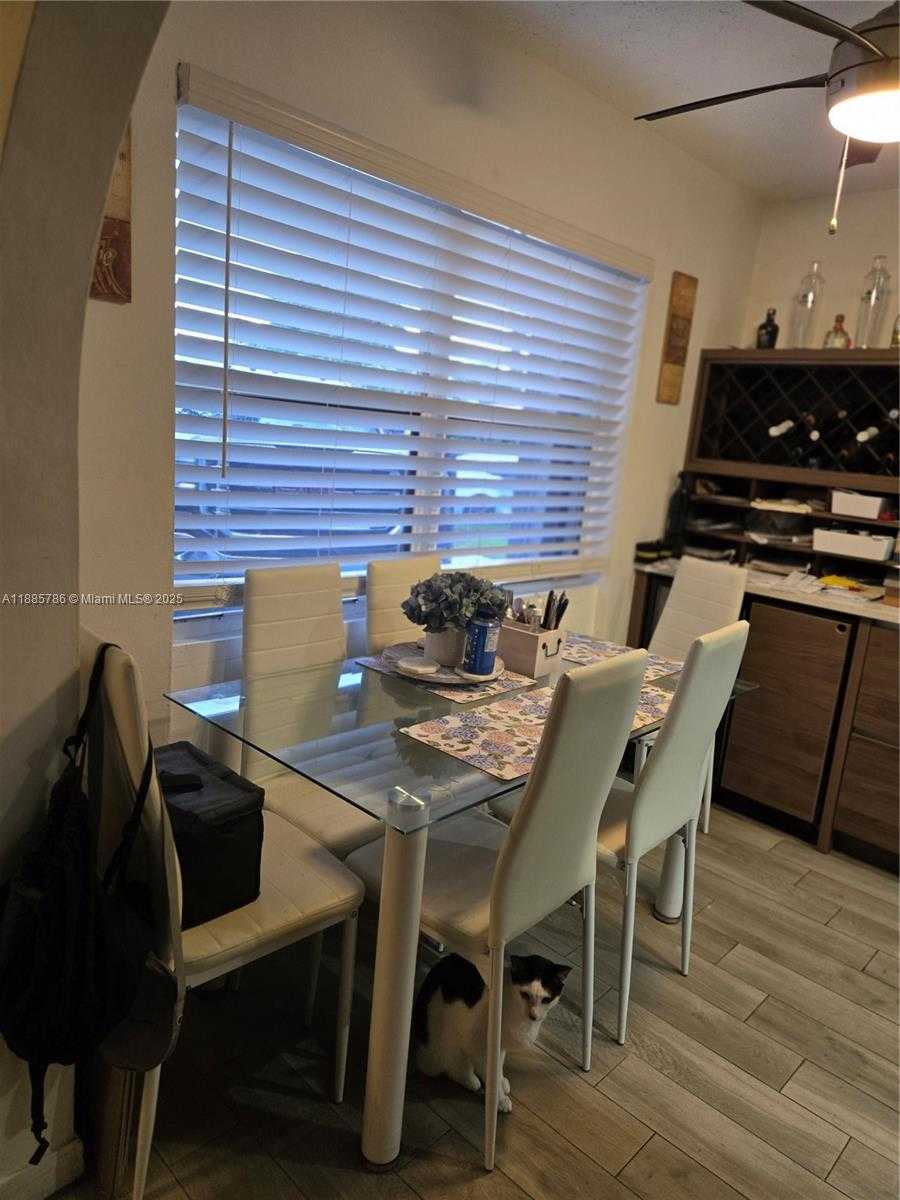 Small Image of 6129 ROYAL PALM BLVD, Margate Number 31