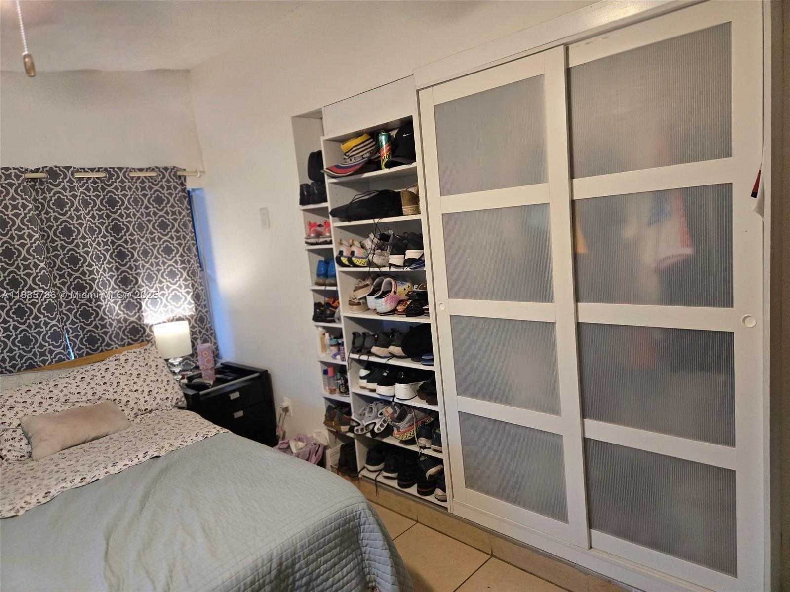 Small Image of 6129 ROYAL PALM BLVD, Margate Number 45