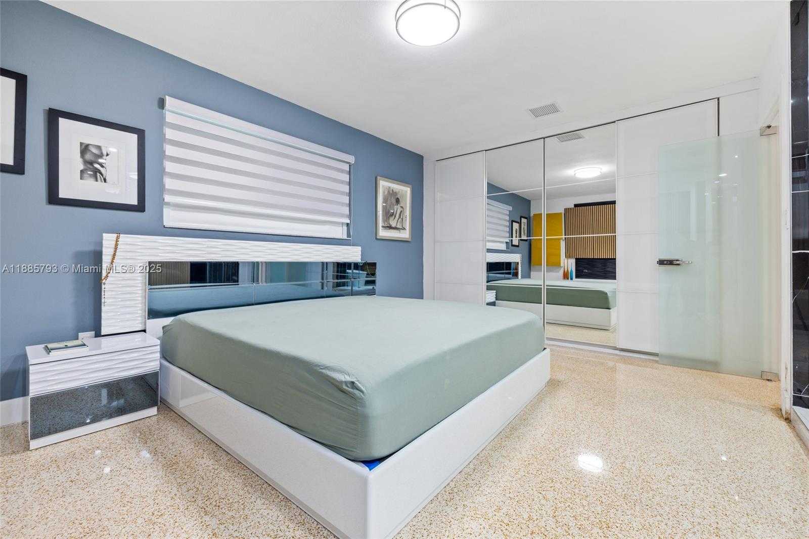 Small Image of 2121 RED RD, Coral Gables Number 19