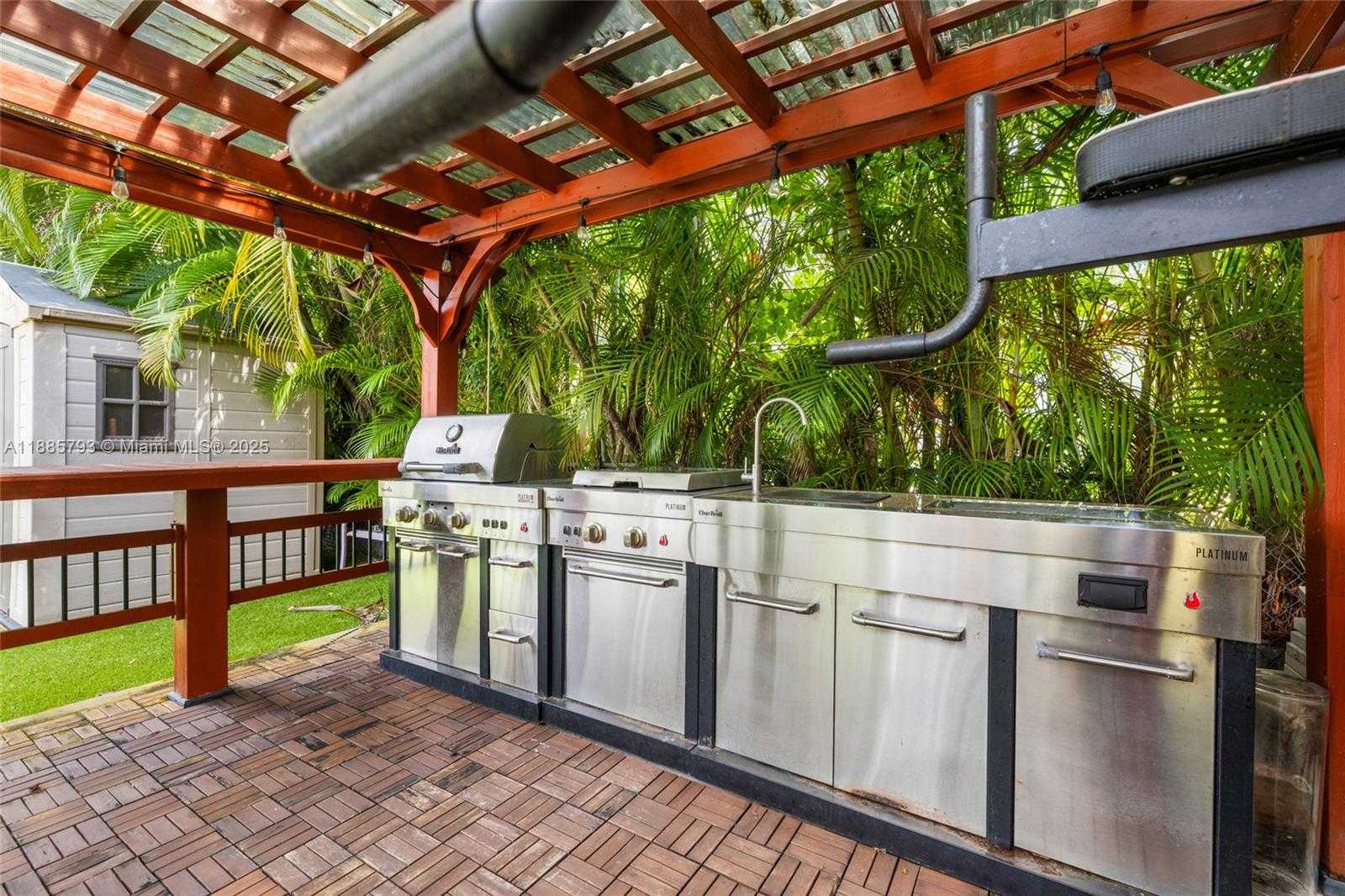 Small Image of 2121 RED RD, Coral Gables Number 25