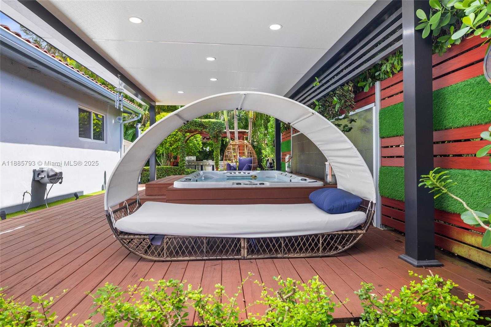 Small Image of 2121 RED RD, Coral Gables Number 30