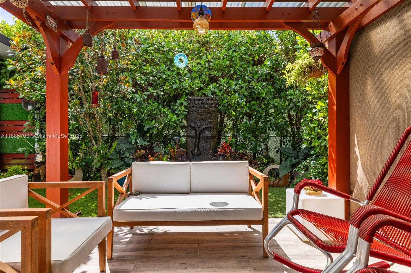 Small Image of 2121 RED RD, Coral Gables Number 31