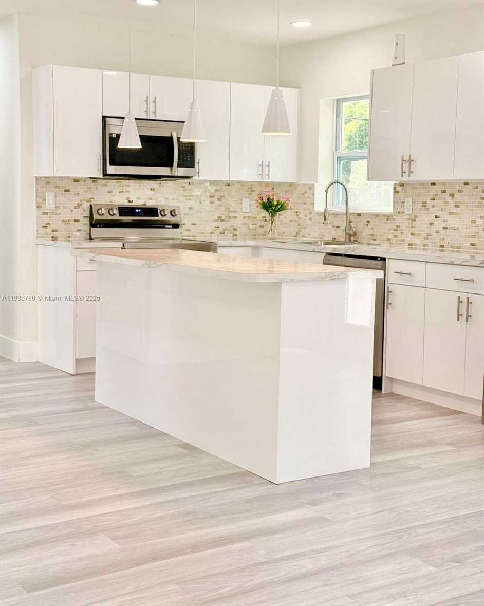 Small Image of 1000 NORTH WEST 13TH ST, Fort Lauderdale Number 3