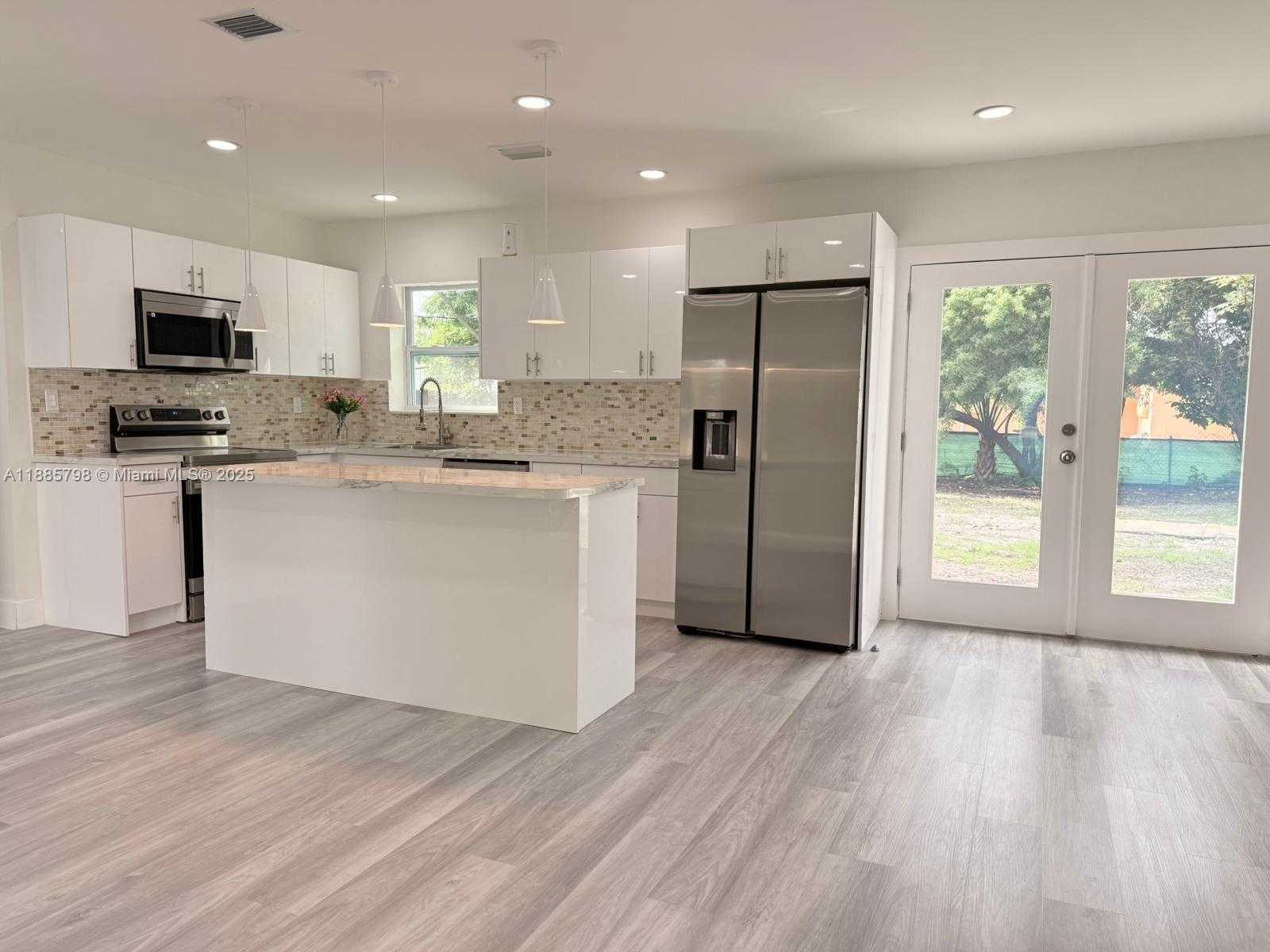 Small Image of 1000 NORTH WEST 13TH ST, Fort Lauderdale Number 4