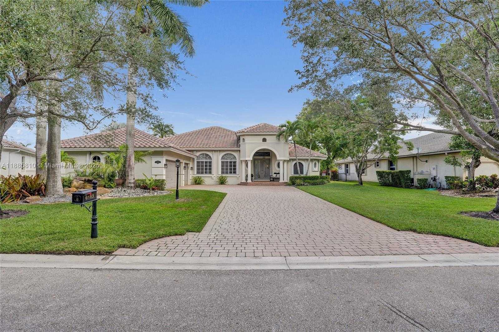 Small Image of 6163 NORTH WEST 124TH DR, Coral Springs Number 2
