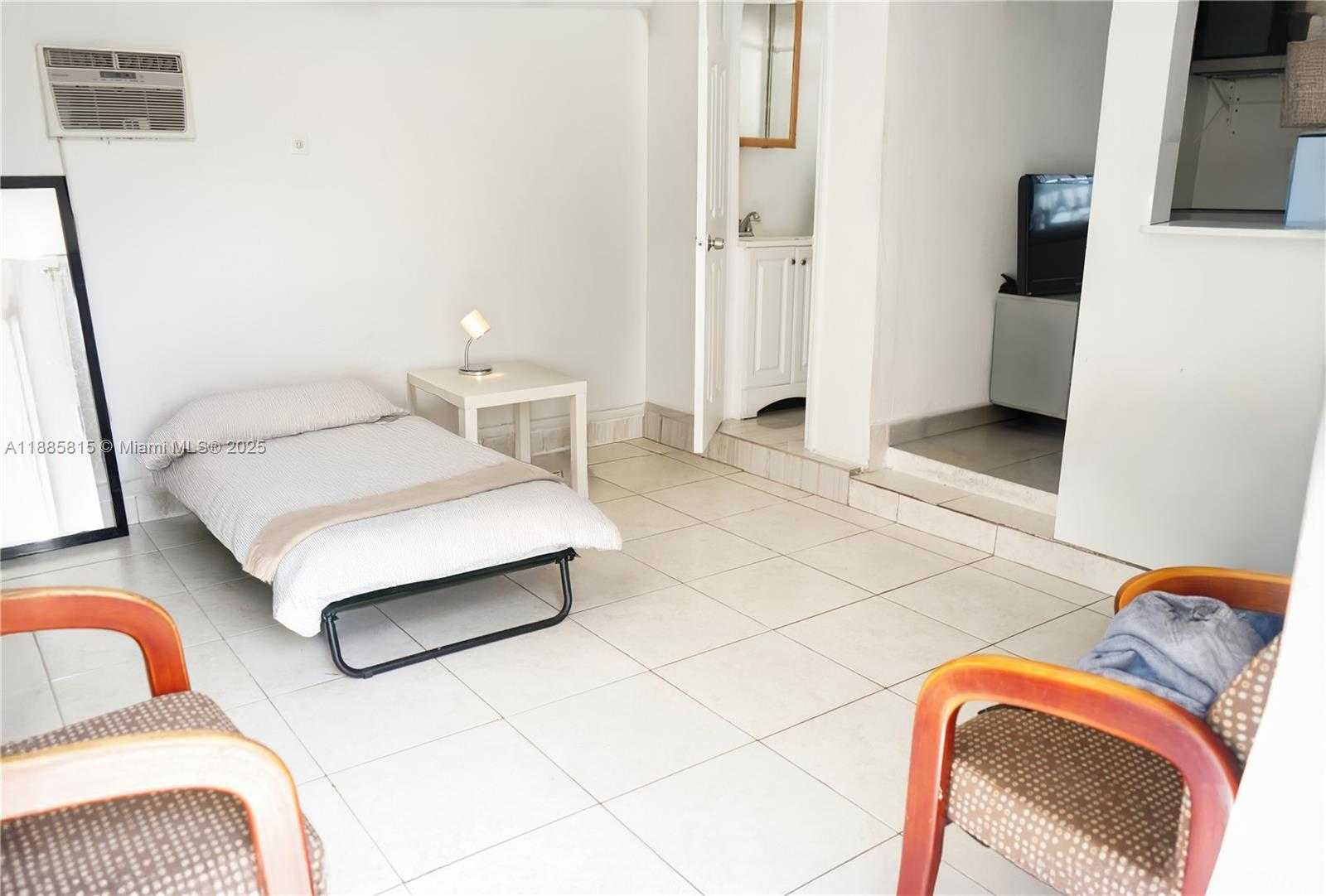 Small Image of 751 SOUTH EAST 8TH ST, Hialeah Number 19