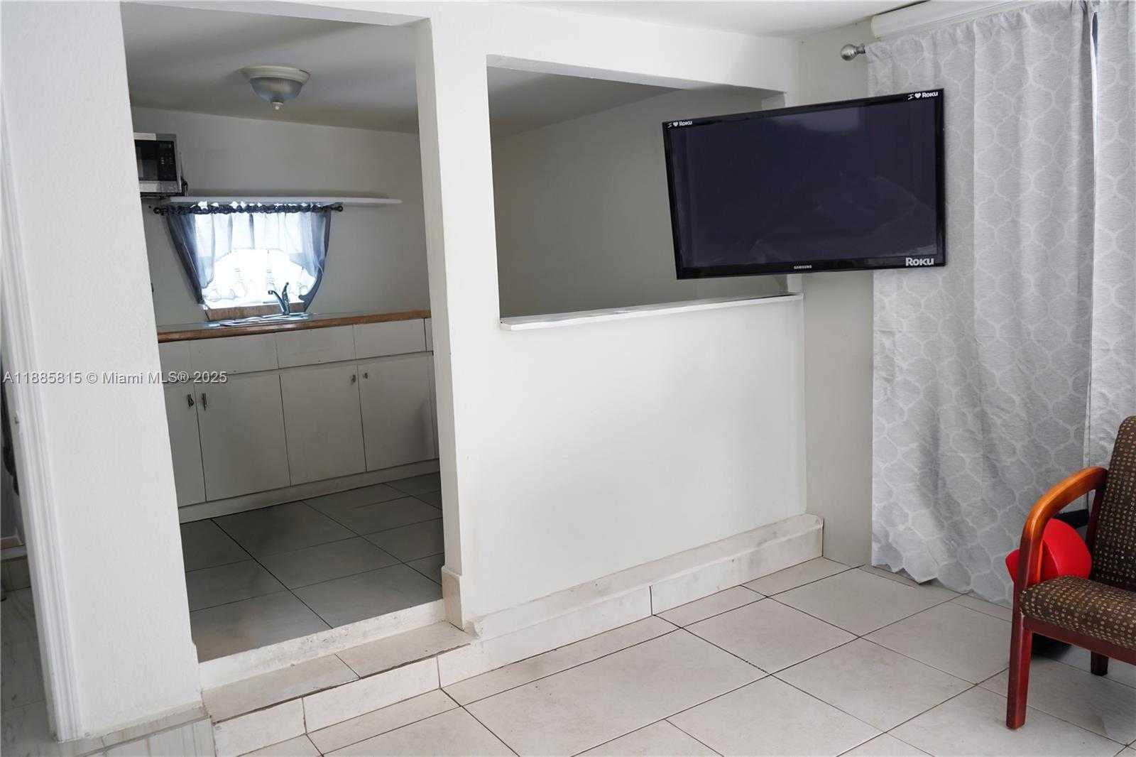Small Image of 751 SOUTH EAST 8TH ST, Hialeah Number 20