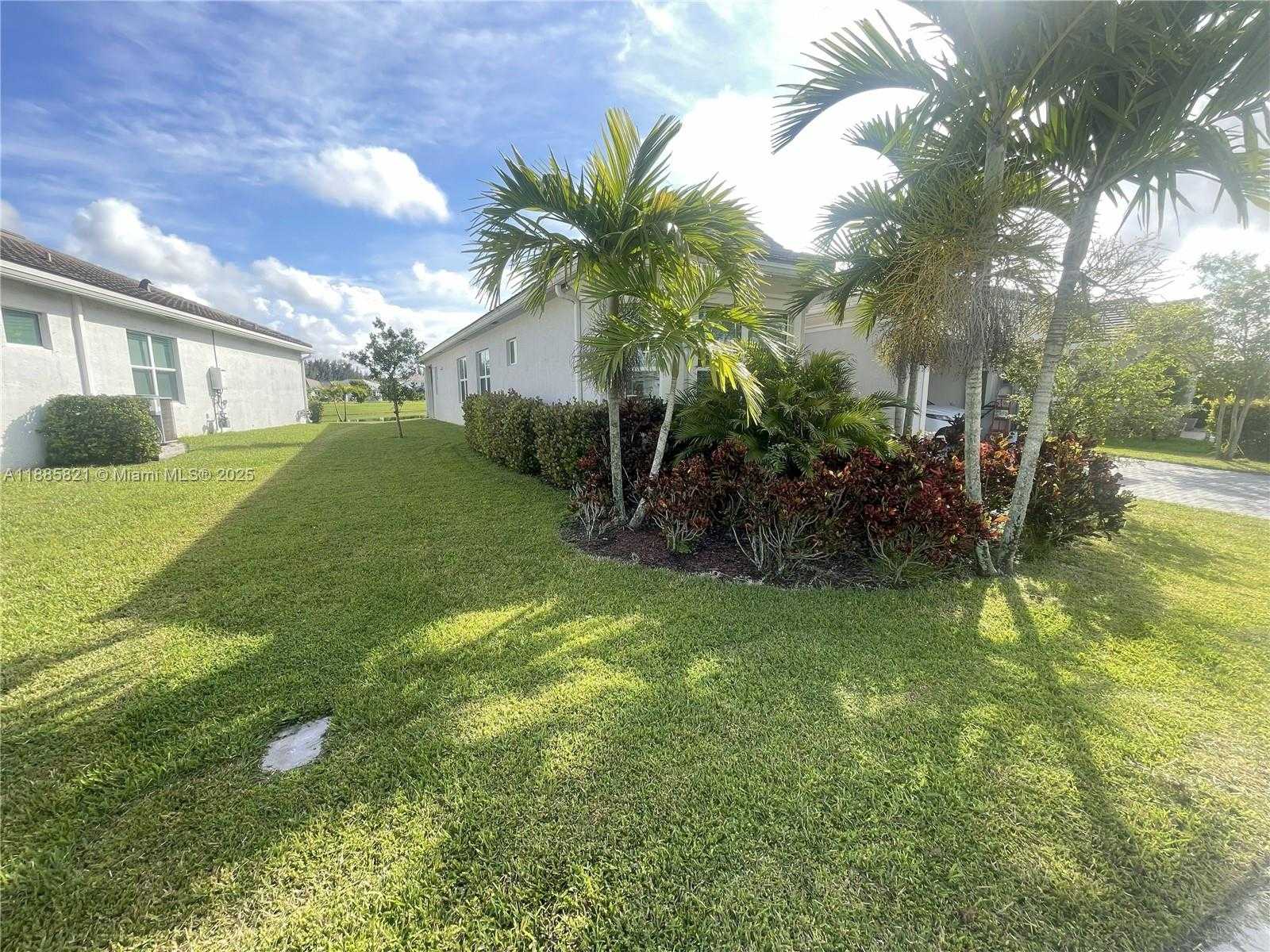 Small Image of 16053 RAIN LILLY WAY, Westlake Number 11
