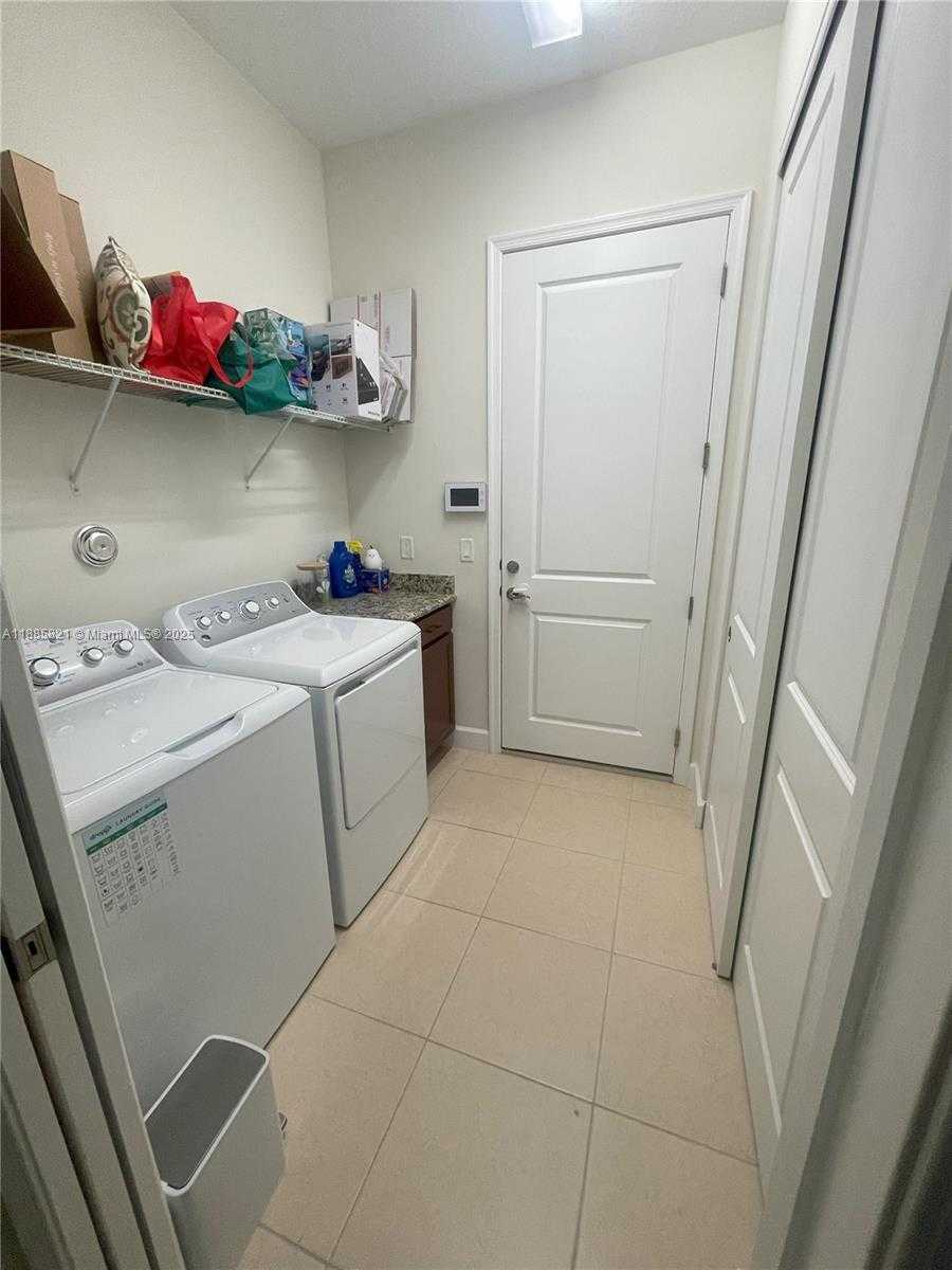 Small Image of 16053 RAIN LILLY WAY, Westlake Number 27