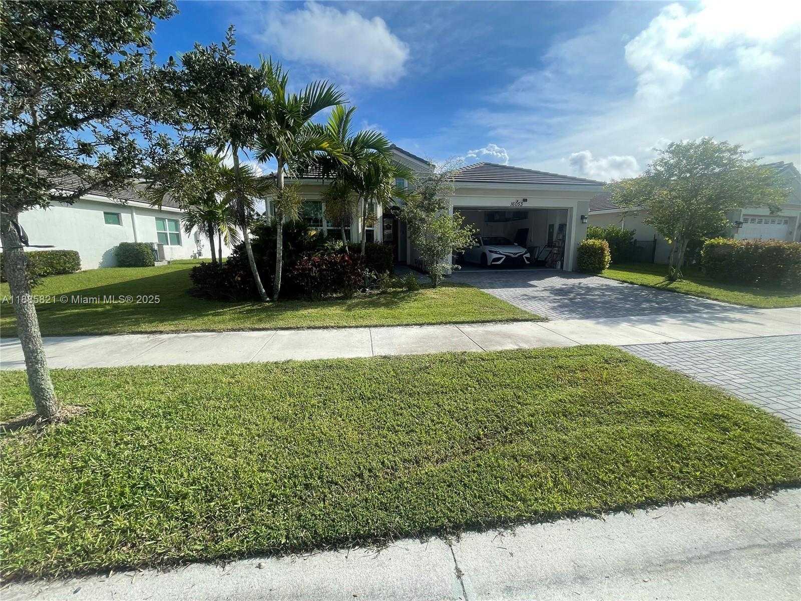 Small Image of 16053 RAIN LILLY WAY, Westlake Number 3