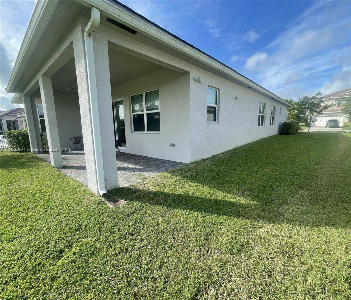 Small Image of 16053 RAIN LILLY WAY, Westlake Number 8