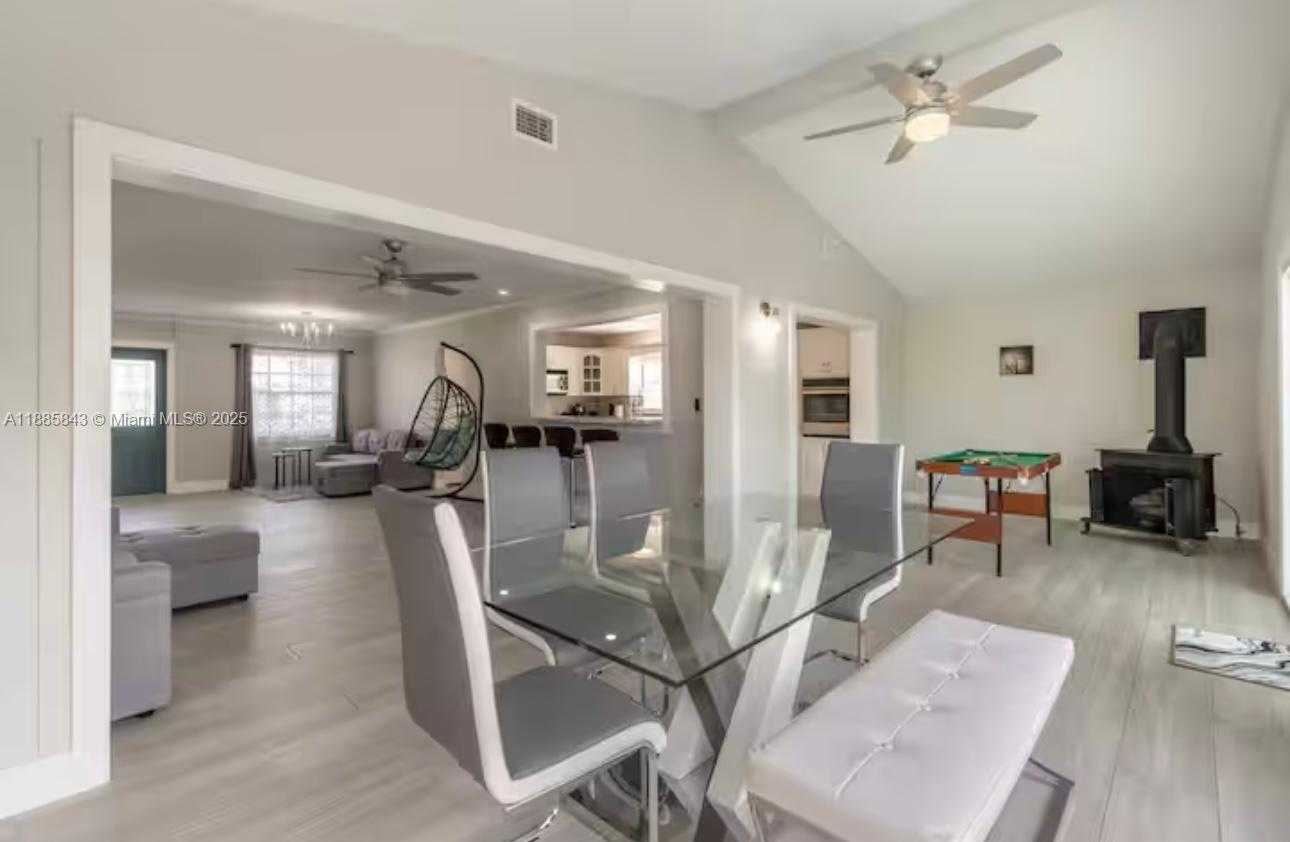 Small Image of 4311 S ATLANTIC CIR, Cape Coral Number 13