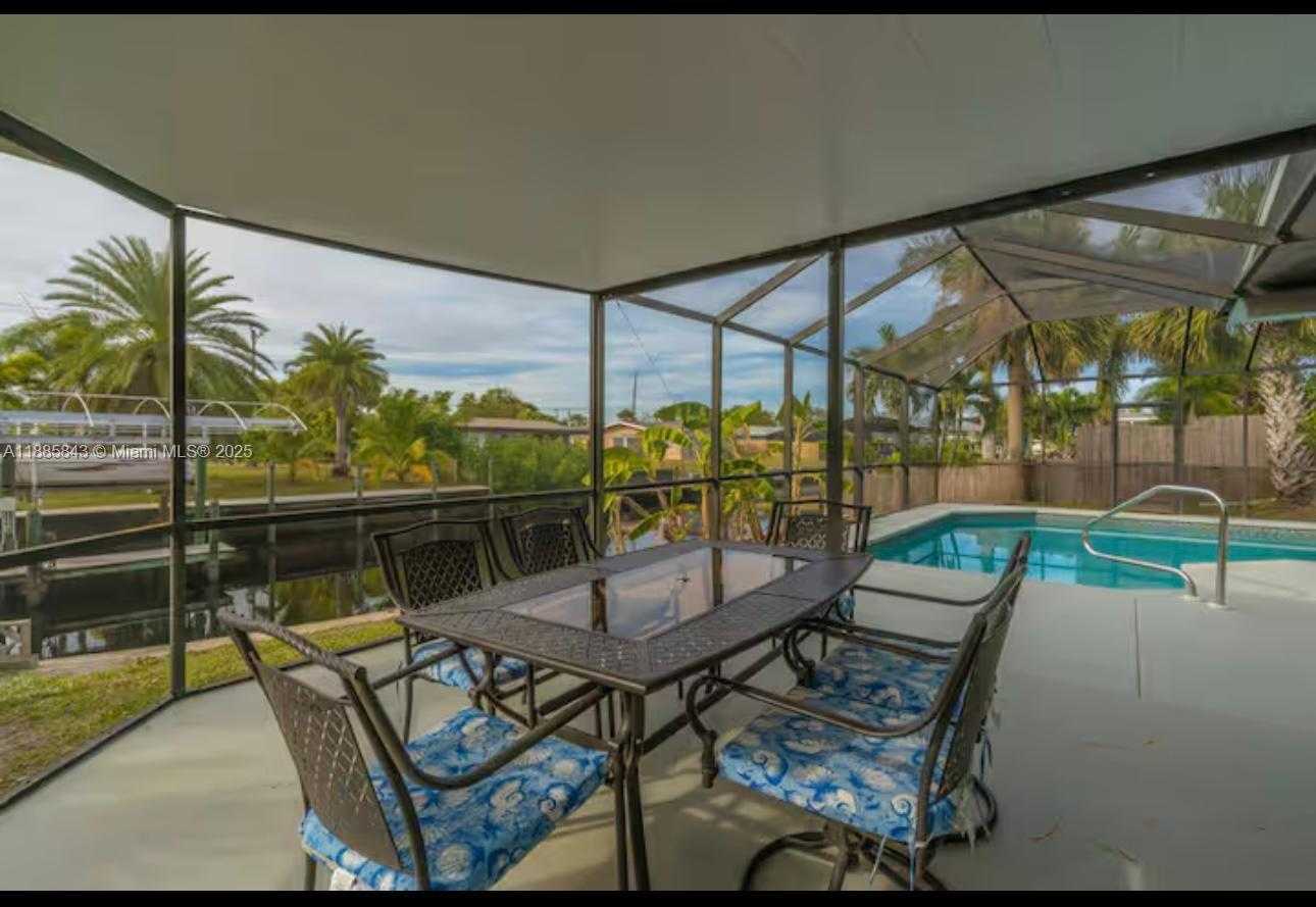 Small Image of 4311 S ATLANTIC CIR, Cape Coral Number 15
