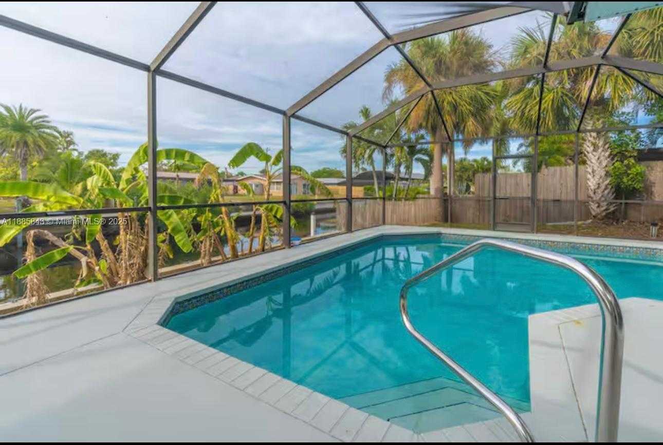 Small Image of 4311 S ATLANTIC CIR, Cape Coral Number 18