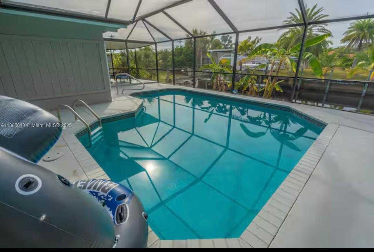 Small Image of 4311 S ATLANTIC CIR, Cape Coral Number 19