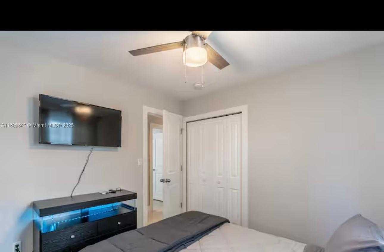 Small Image of 4311 S ATLANTIC CIR, Cape Coral Number 24