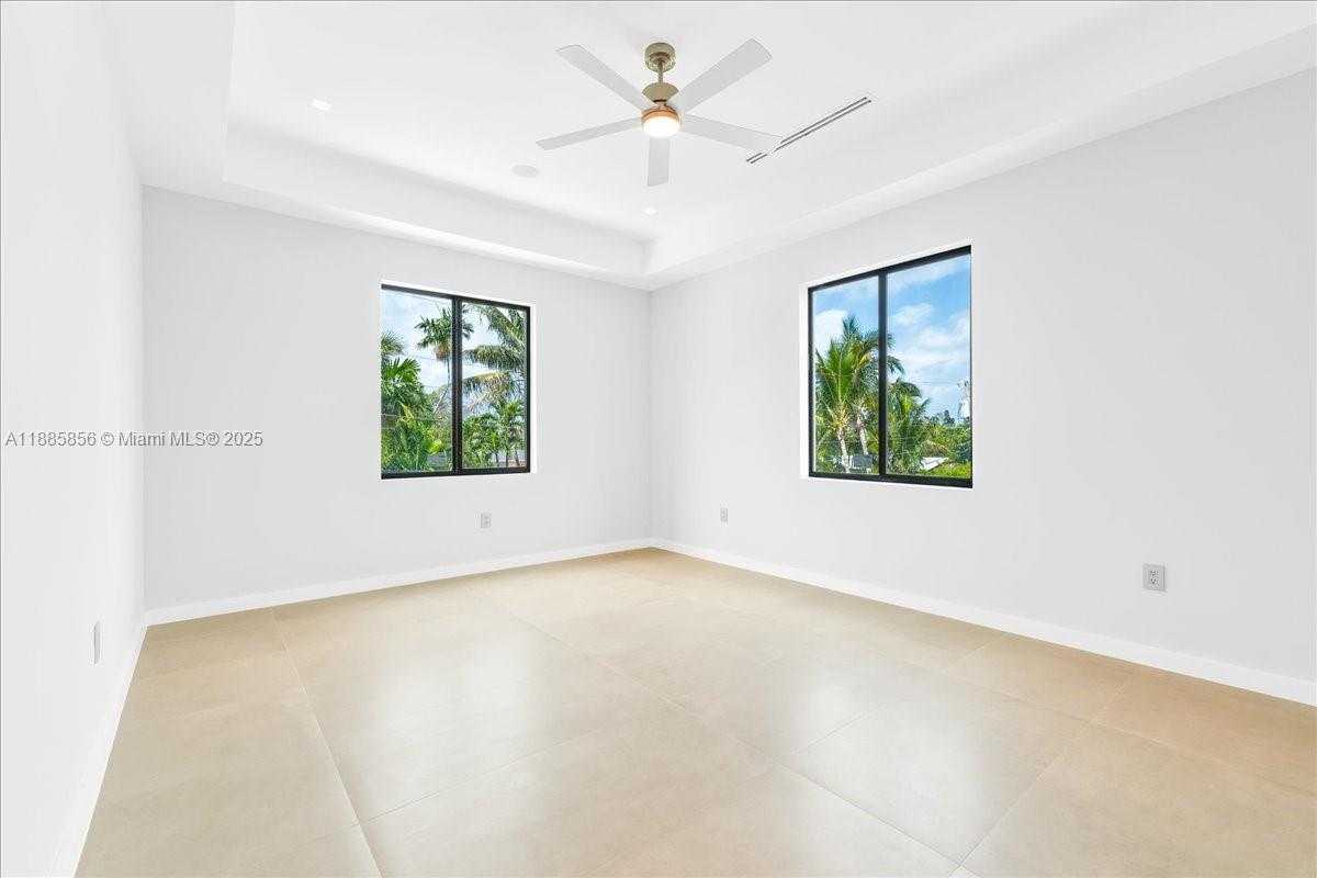 Small Image of 21320 NORTH EAST 26TH AVE, Miami Number 19