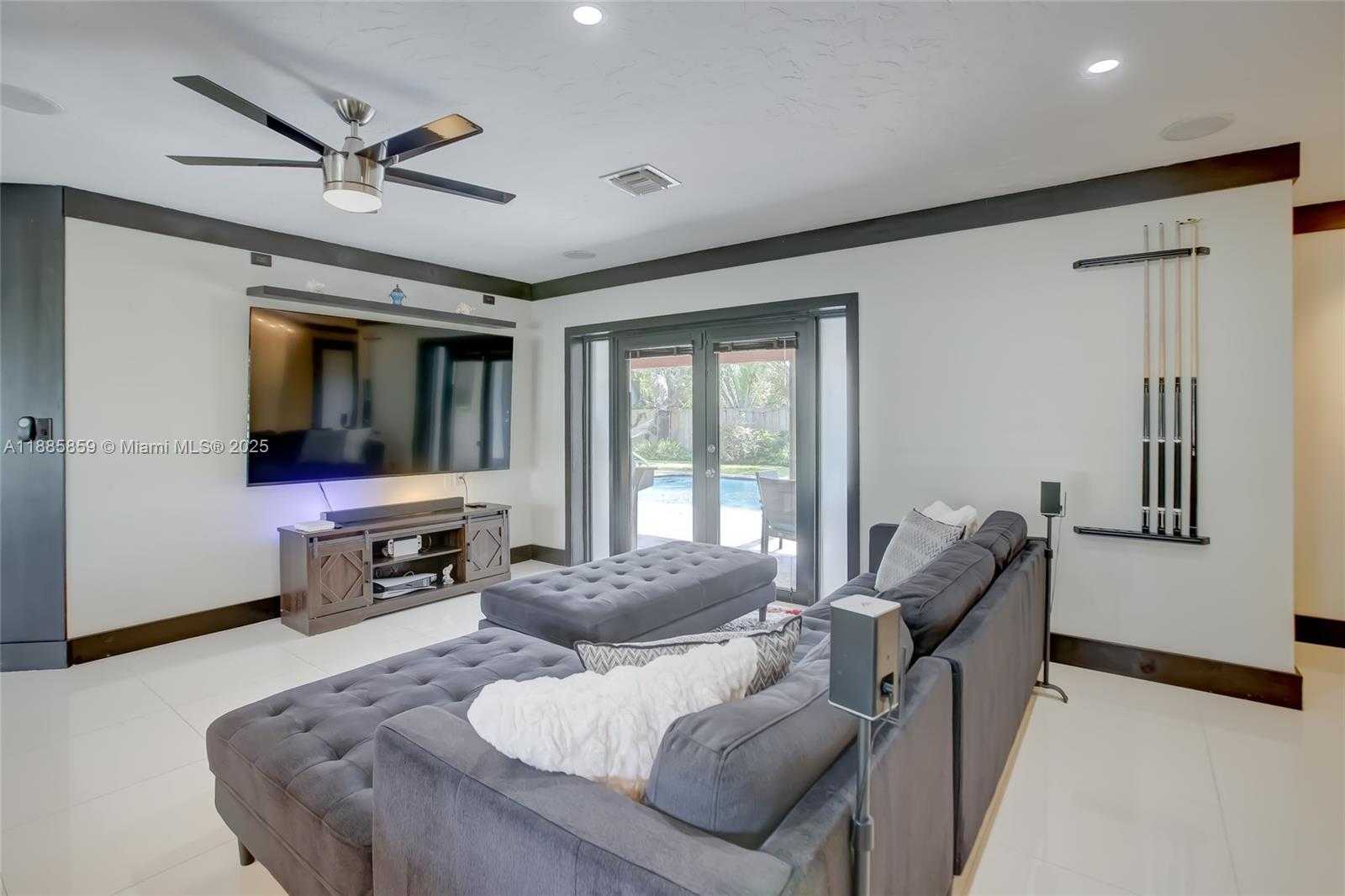 Small Image of 4004 NORTH EAST 21 AVE, Fort Lauderdale Number 10