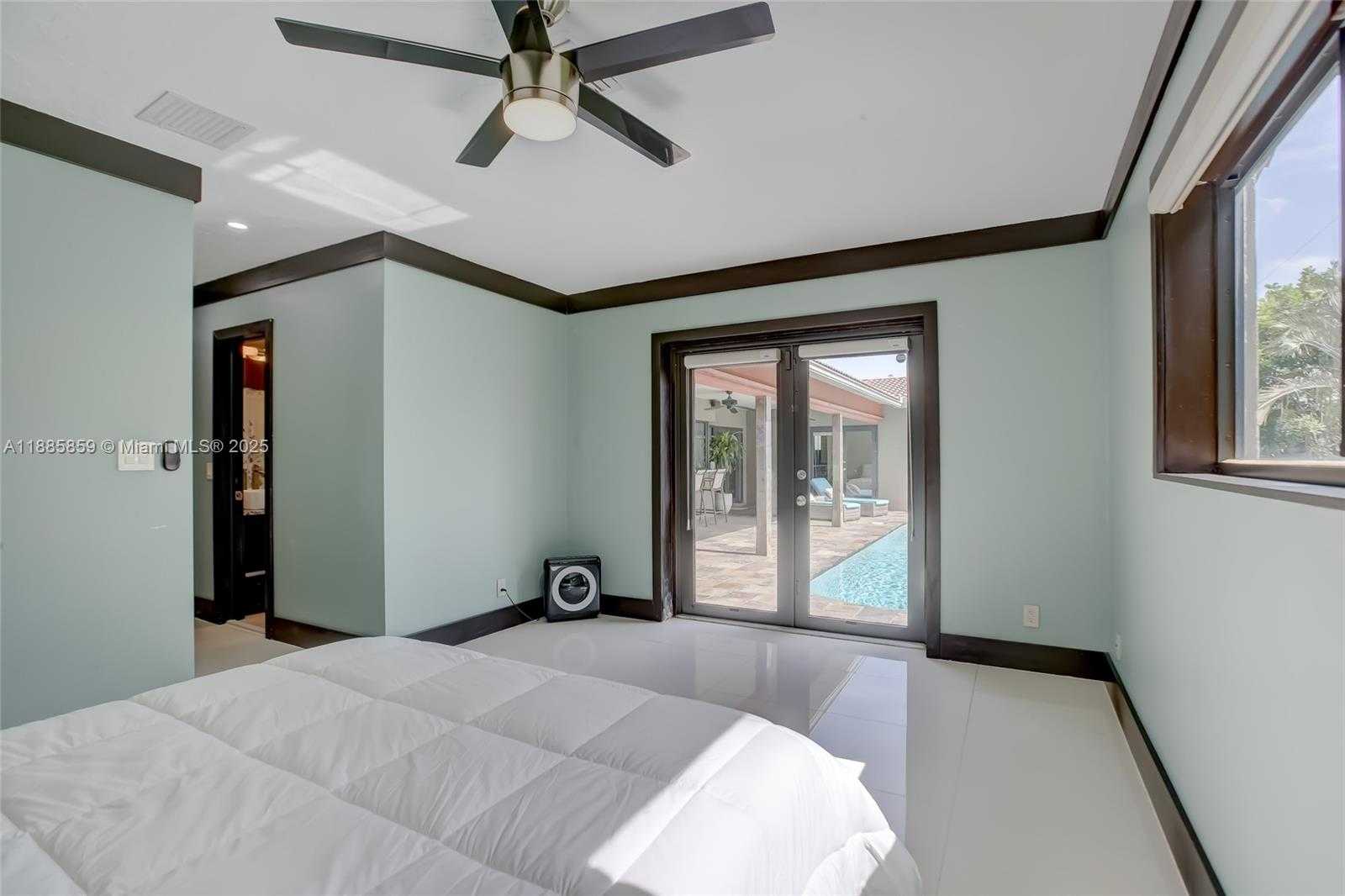Small Image of 4004 NORTH EAST 21 AVE, Fort Lauderdale Number 20