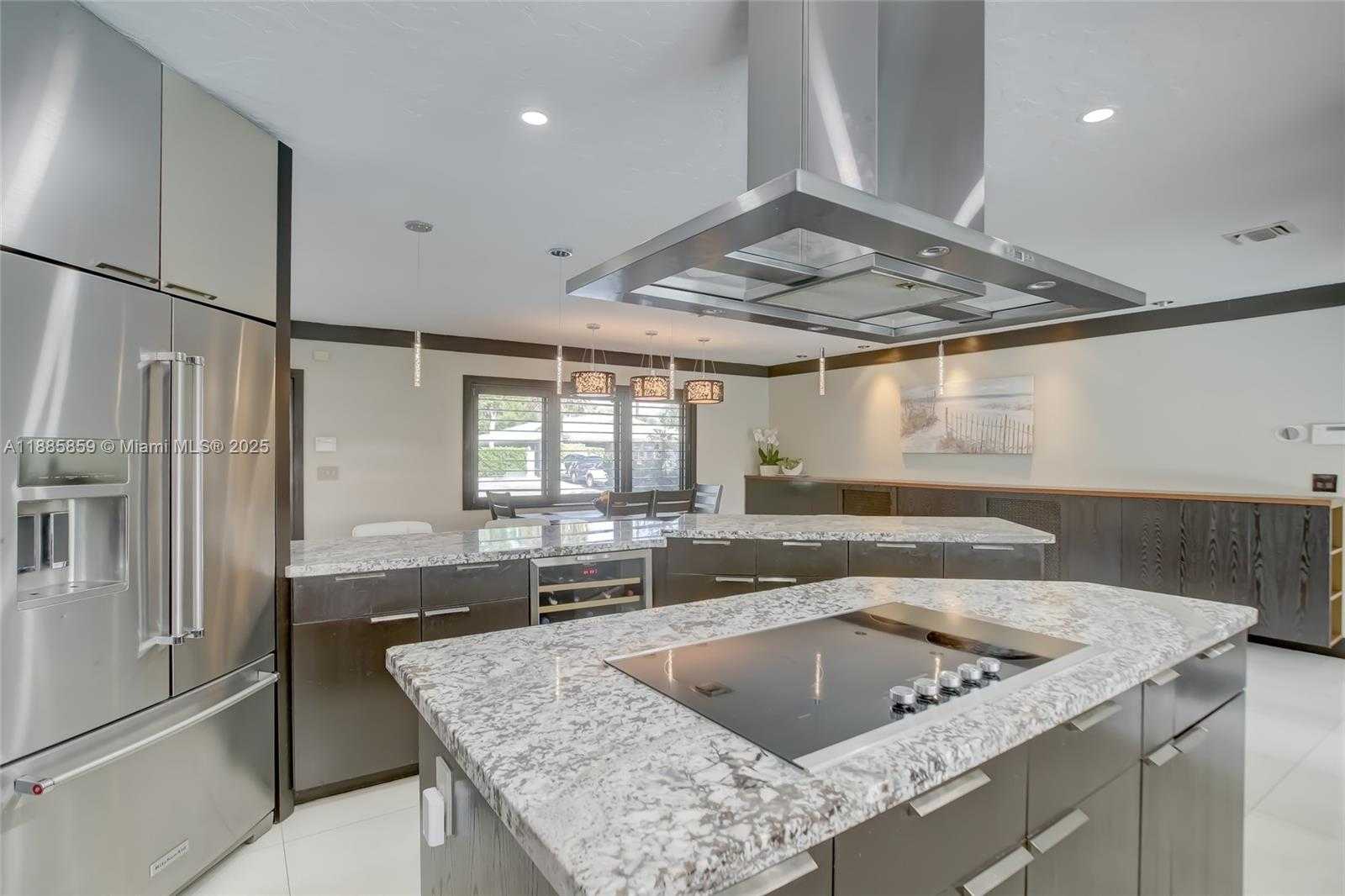 Small Image of 4004 NORTH EAST 21 AVE, Fort Lauderdale Number 8