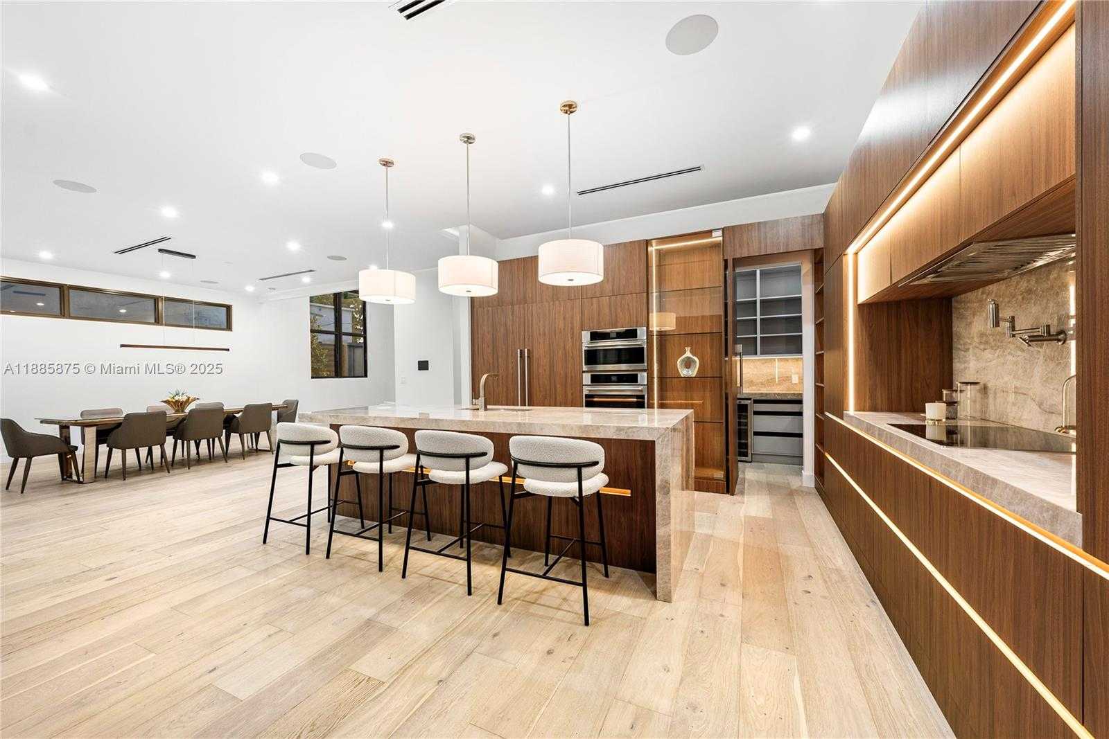 Small Image of 260 NORTH WEST 47TH ST, Miami Number 13