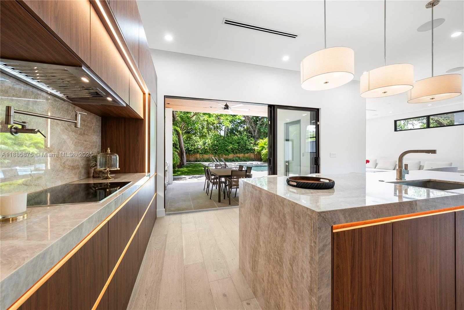 Small Image of 260 NORTH WEST 47TH ST, Miami Number 18
