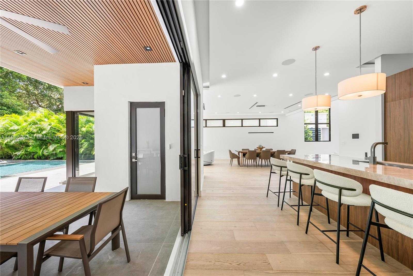 Small Image of 260 NORTH WEST 47TH ST, Miami Number 19