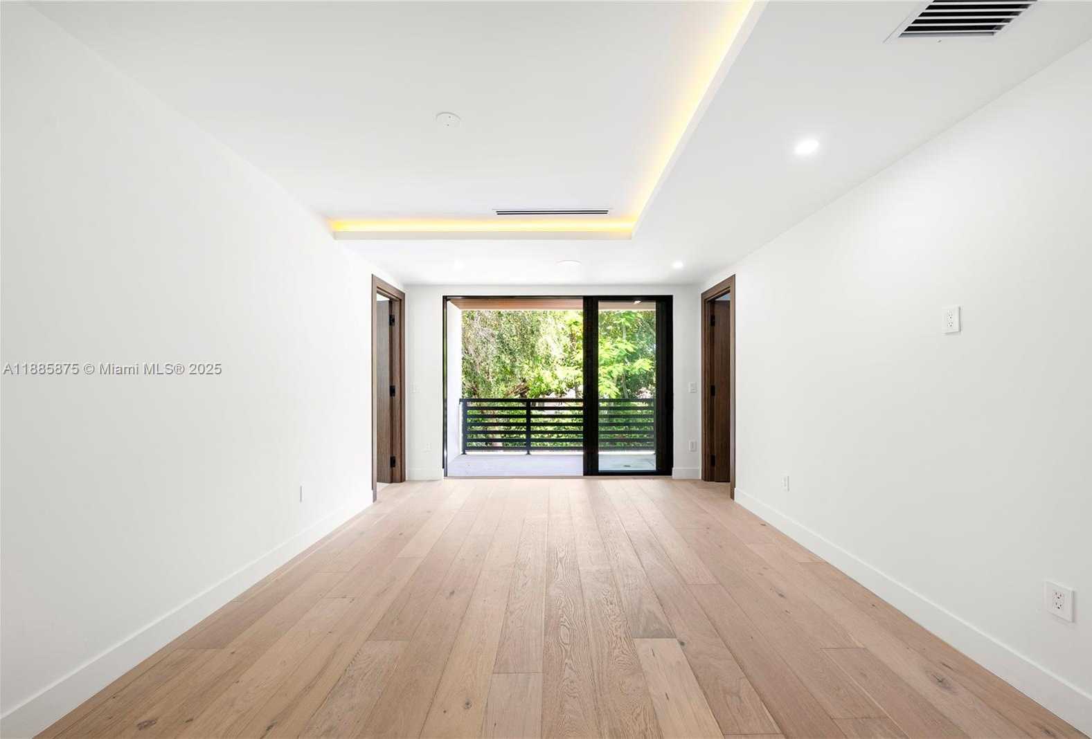 Small Image of 260 NORTH WEST 47TH ST, Miami Number 31