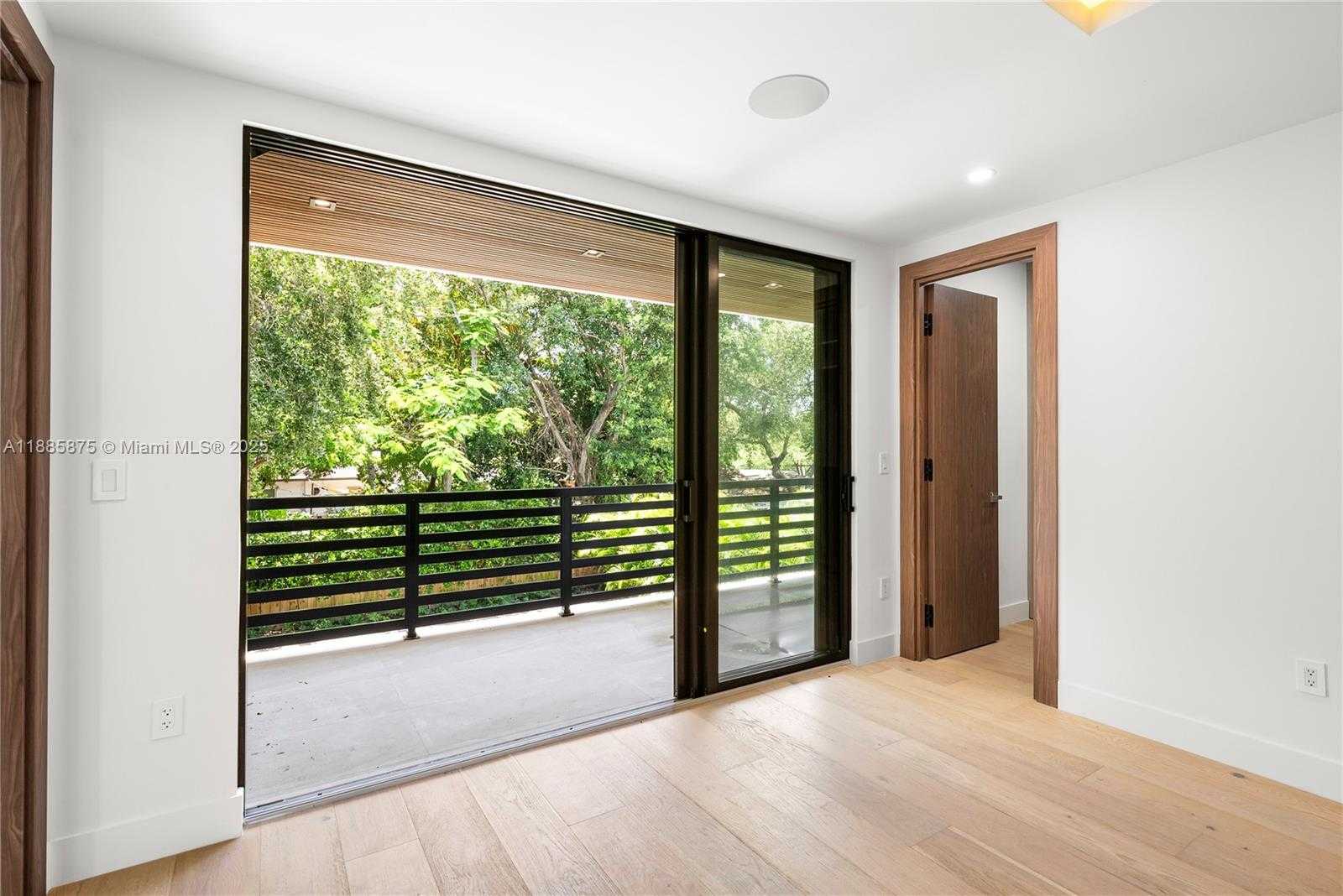 Small Image of 260 NORTH WEST 47TH ST, Miami Number 32