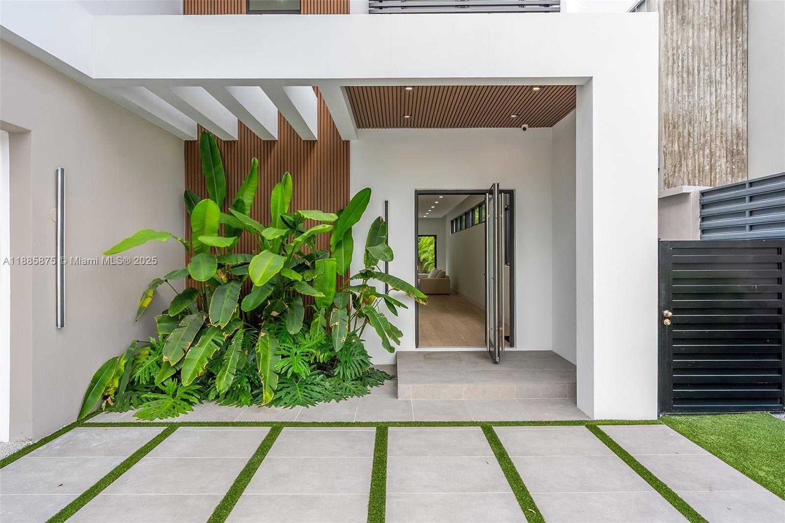 Small Image of 260 NORTH WEST 47TH ST, Miami Number 5