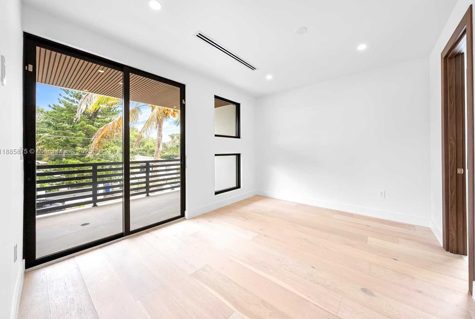 Small Image of 260 NORTH WEST 47TH ST, Miami Number 53