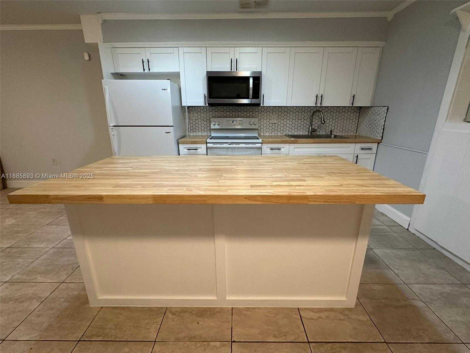 Small Image of 165 NORTH WEST 192ND ST, Miami Gardens Number 12