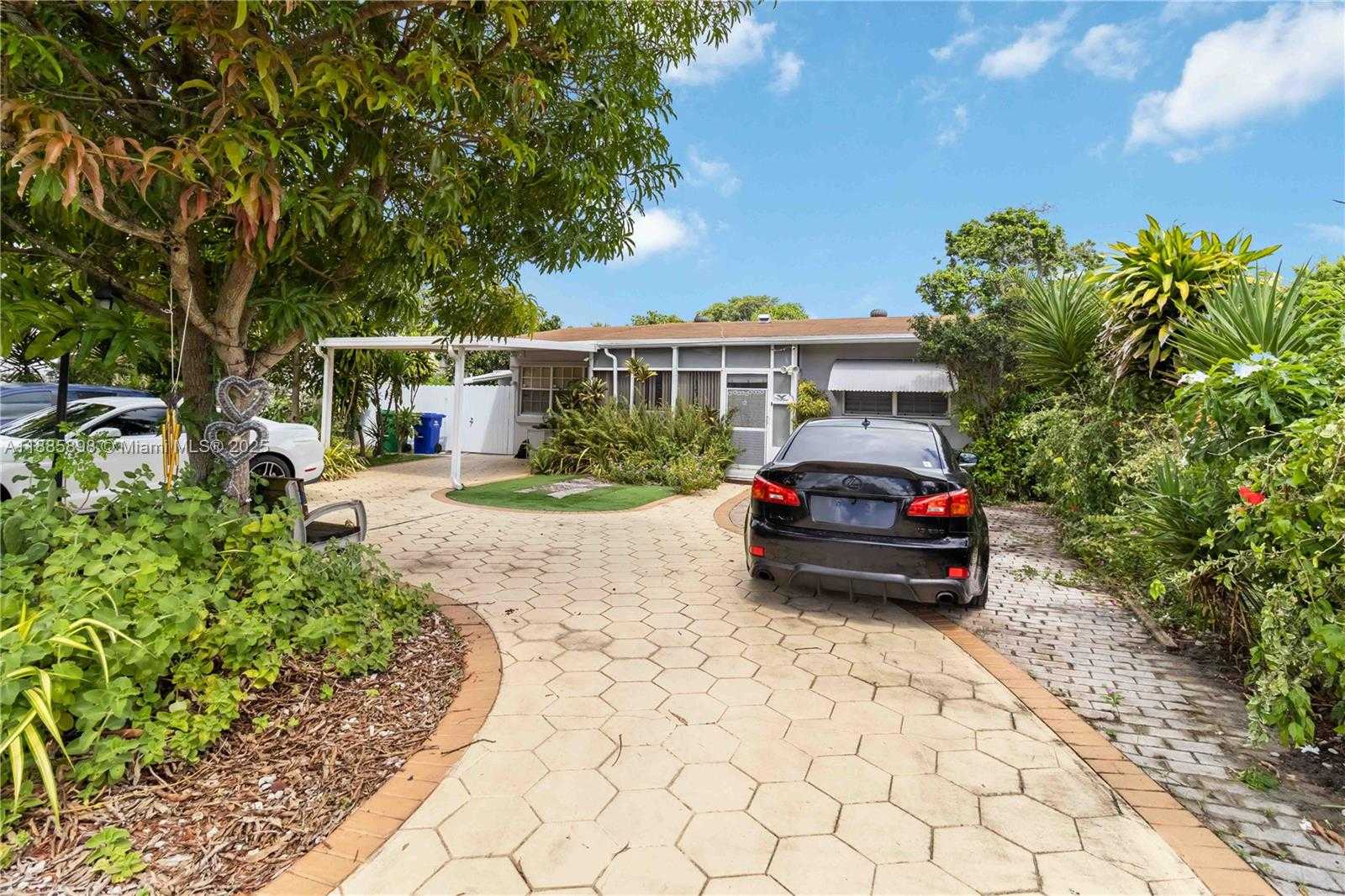 Small Image of 6515 SOUTH WEST 19TH ST, Miramar Number 2