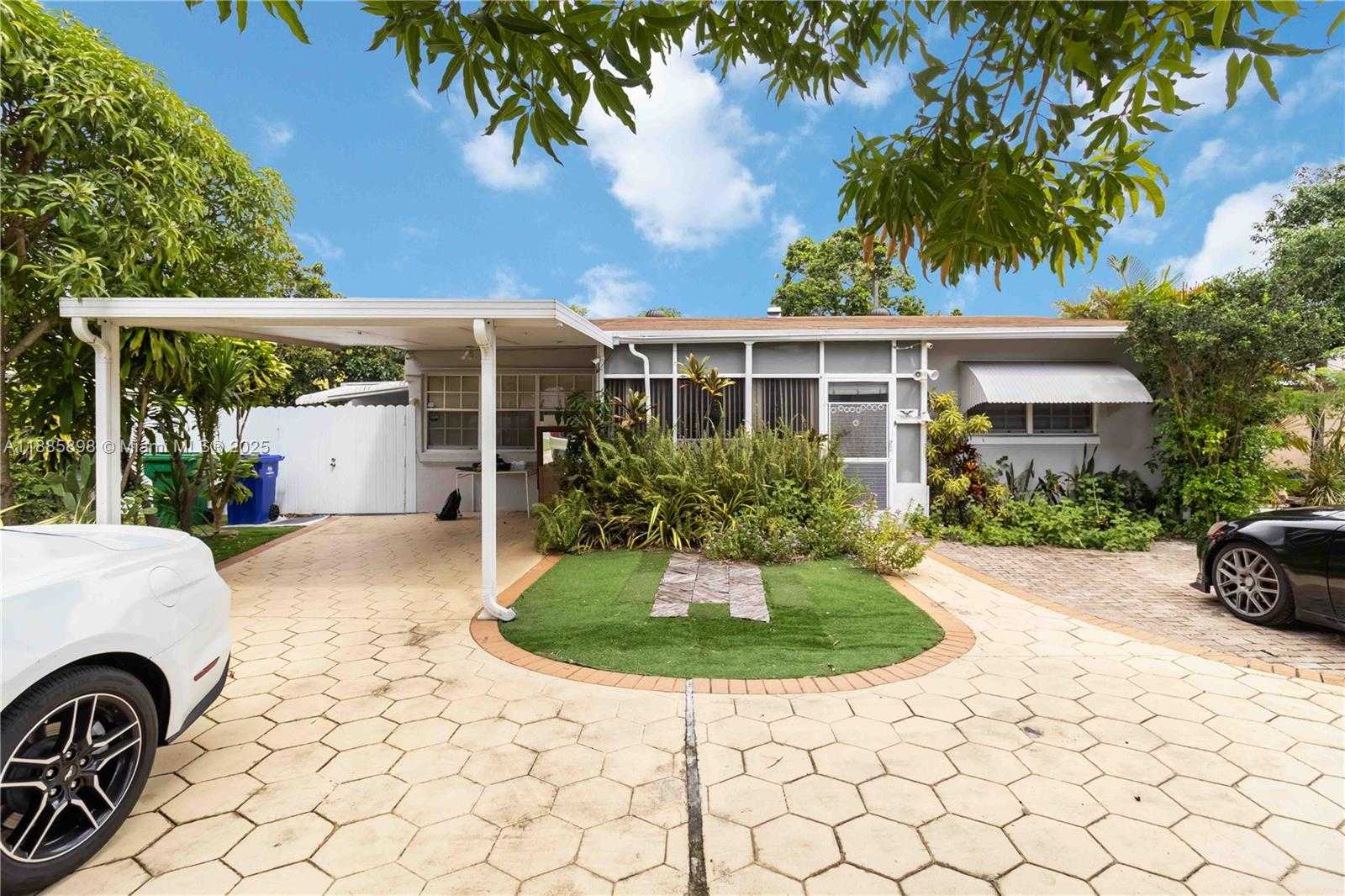 Small Image of 6515 SOUTH WEST 19TH ST, Miramar Number 3
