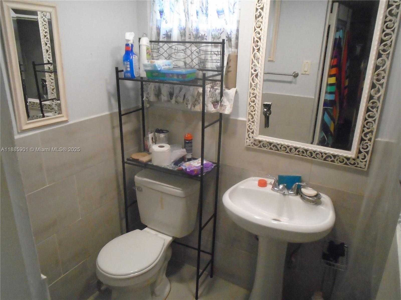 Small Image of 6791 HOPE ST, Hollywood Number 22
