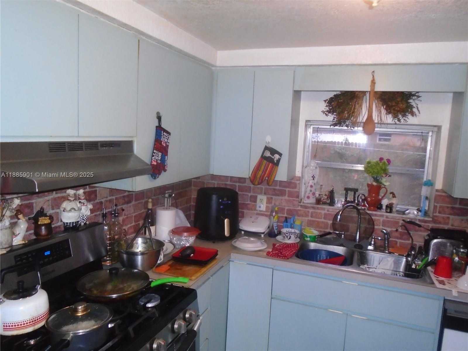Small Image of 6791 HOPE ST, Hollywood Number 27