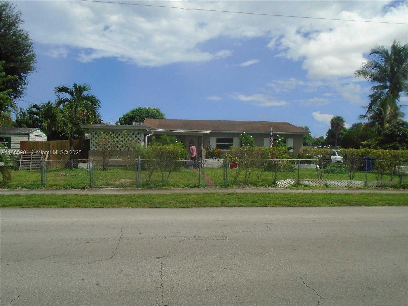 Small Image of 6791 HOPE ST, Hollywood Number 6
