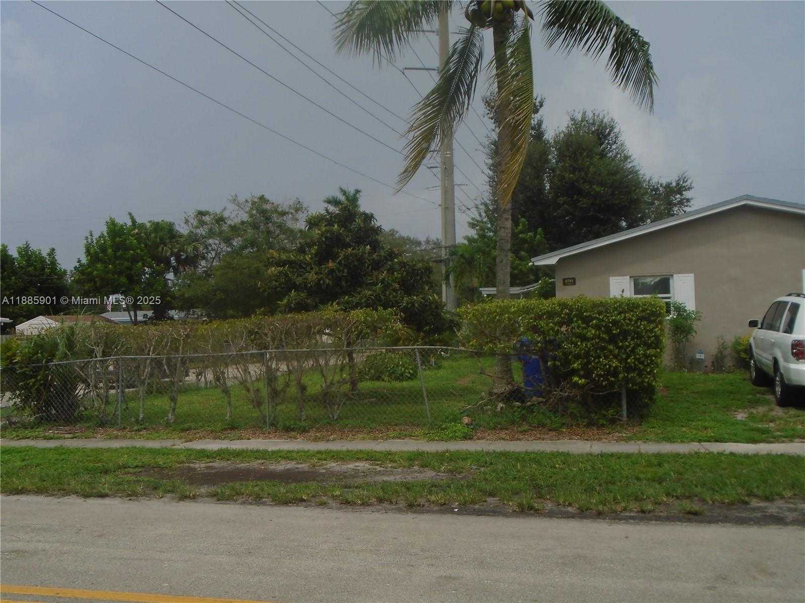 Small Image of 6791 HOPE ST, Hollywood Number 9