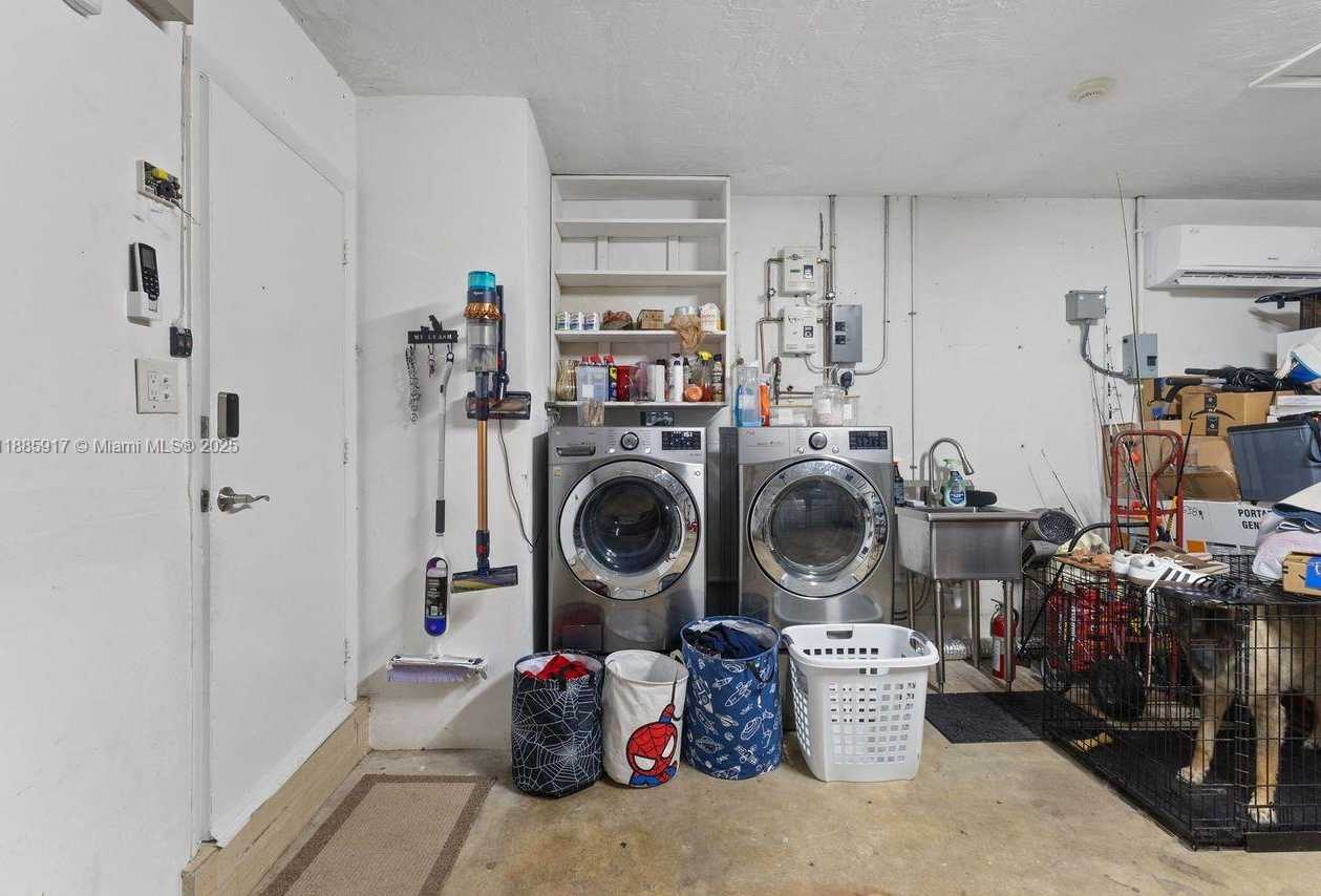 Small Image of 11220 SOUTH WEST 99TH CT, Miami Number 12