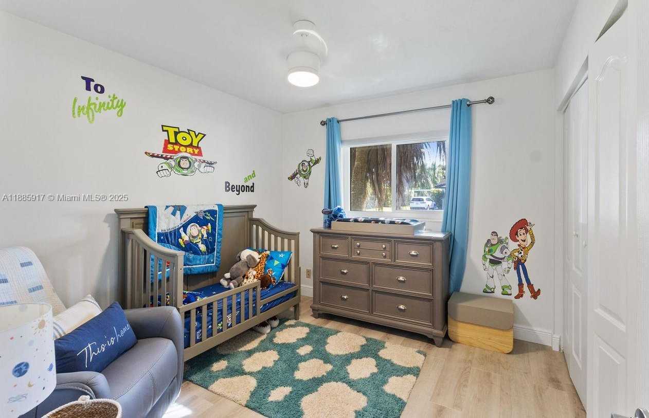 Small Image of 11220 SOUTH WEST 99TH CT, Miami Number 23