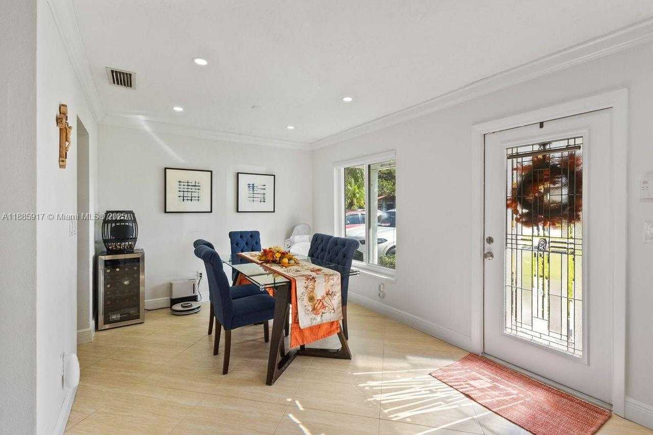 Small Image of 11220 SOUTH WEST 99TH CT, Miami Number 30