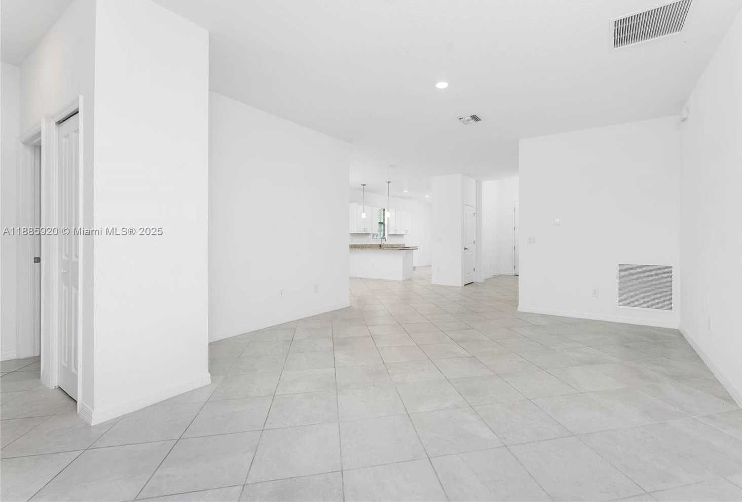 Small Image of 16851 CAYO KEY DR, Port Charlotte Number 11