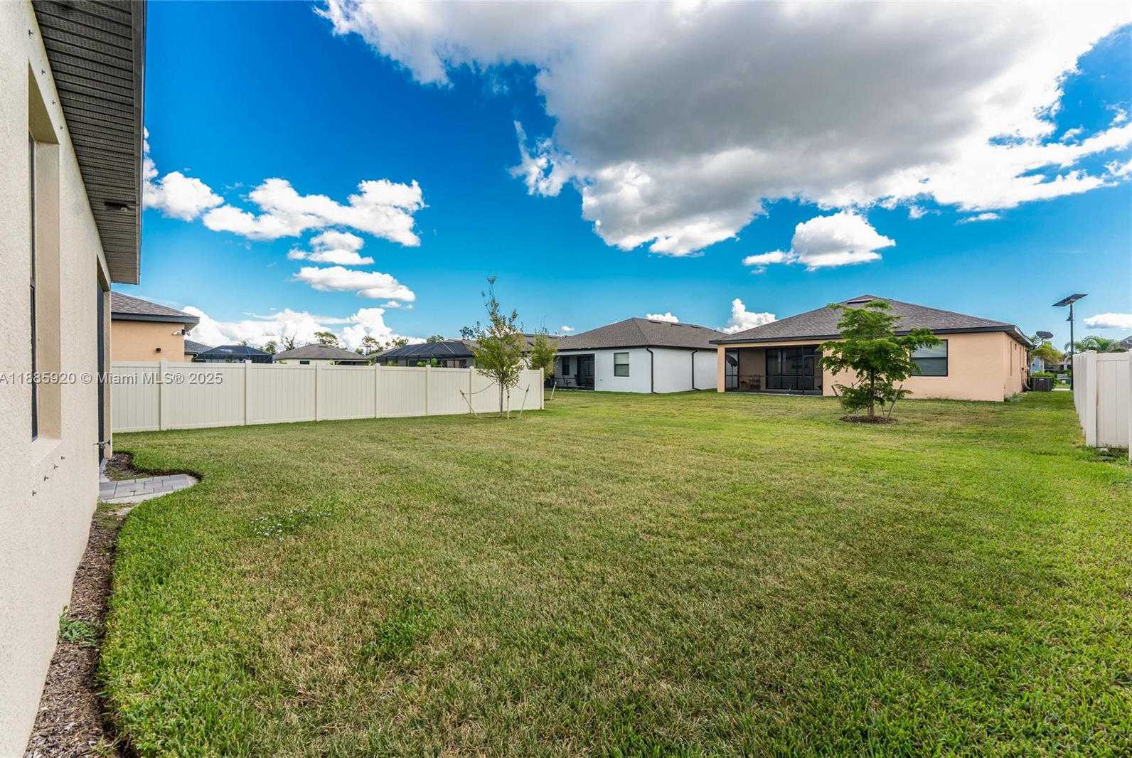 Small Image of 16851 CAYO KEY DR, Port Charlotte Number 25