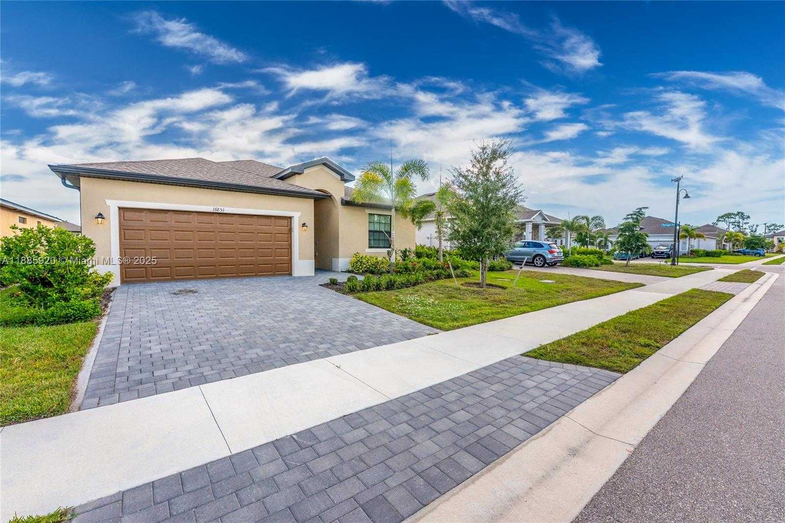 Small Image of 16851 CAYO KEY DR, Port Charlotte Number 28