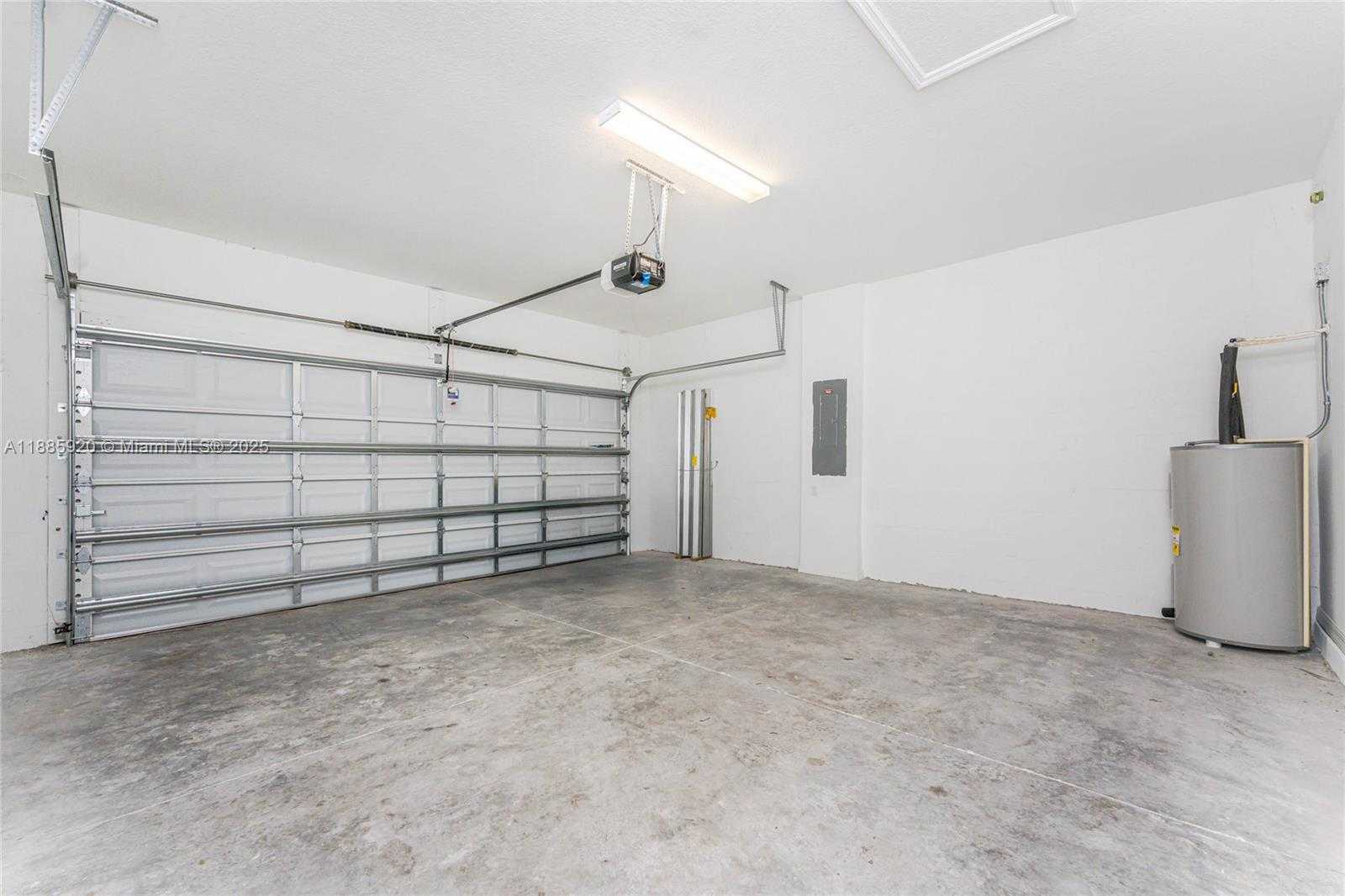 Small Image of 16851 CAYO KEY DR, Port Charlotte Number 29