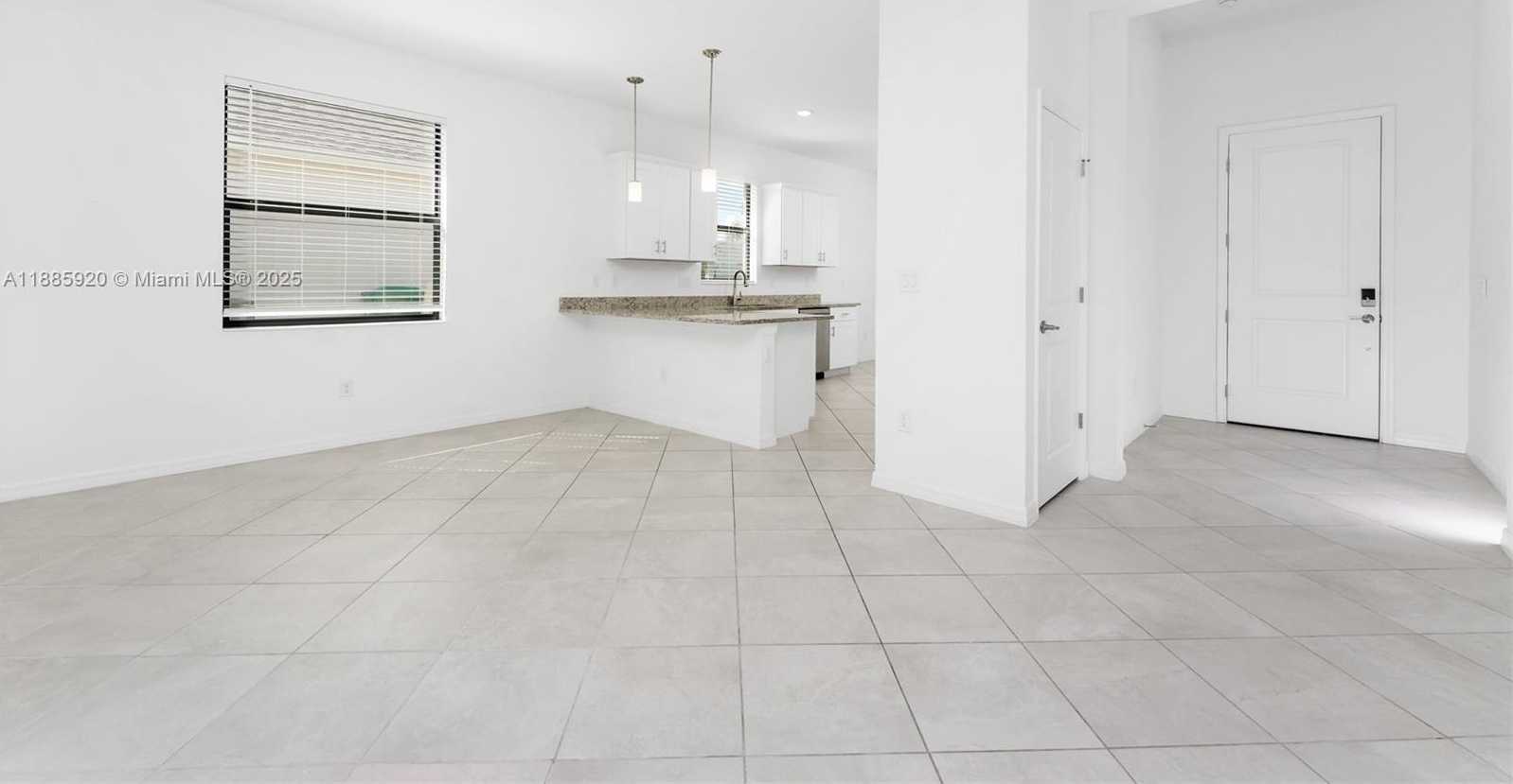 Small Image of 16851 CAYO KEY DR, Port Charlotte Number 4